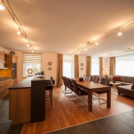 Hechenbergerhof Apartment *